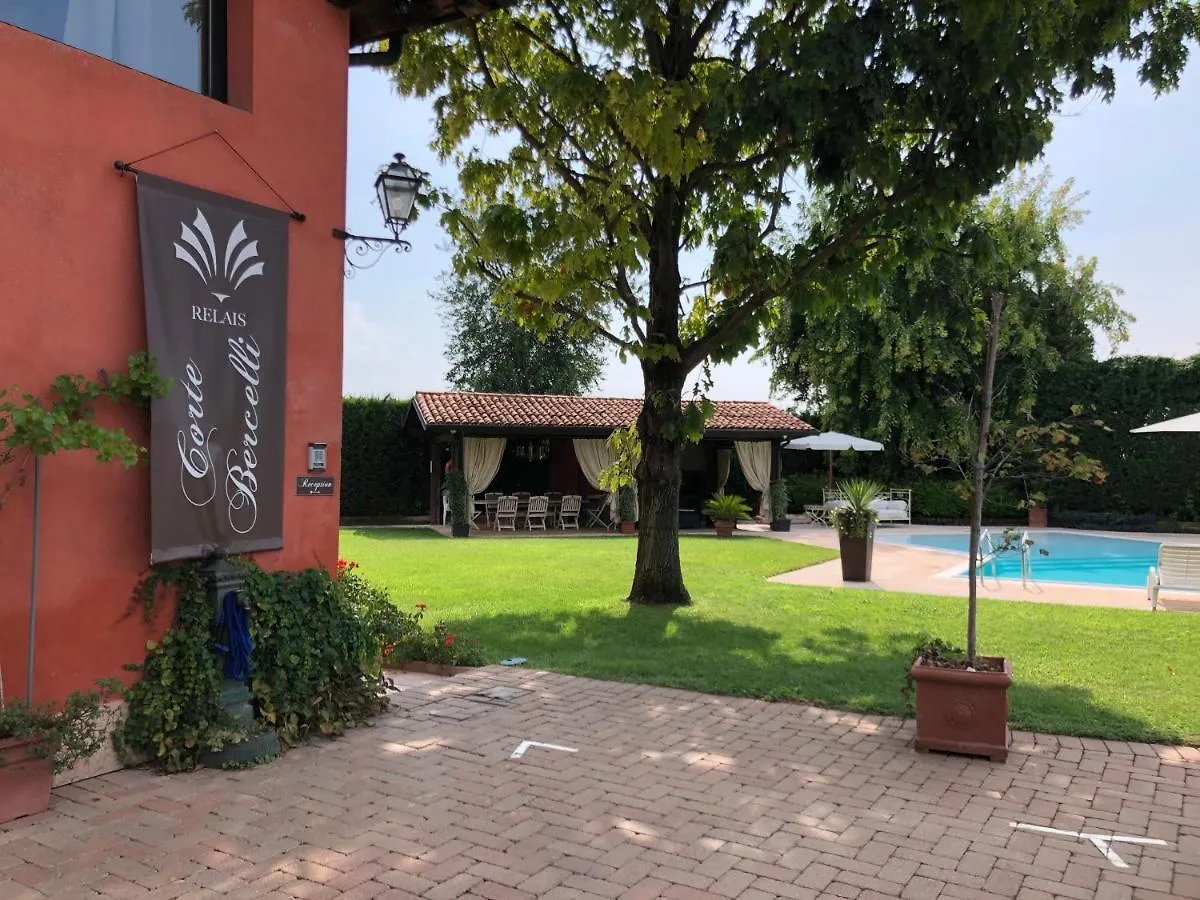 Relais Corte Bercelli Valeggio sul Mincio Bed & Breakfast