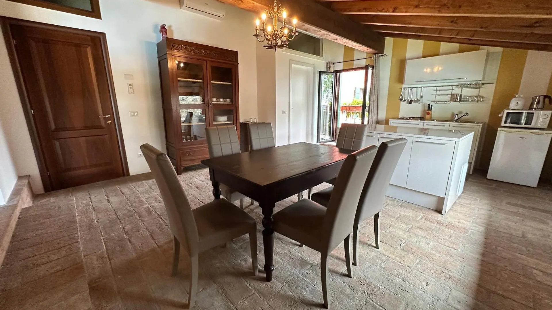 فاليجيو سول مينشيو Relais Corte Bercelli فاليجيو سول مينشيو