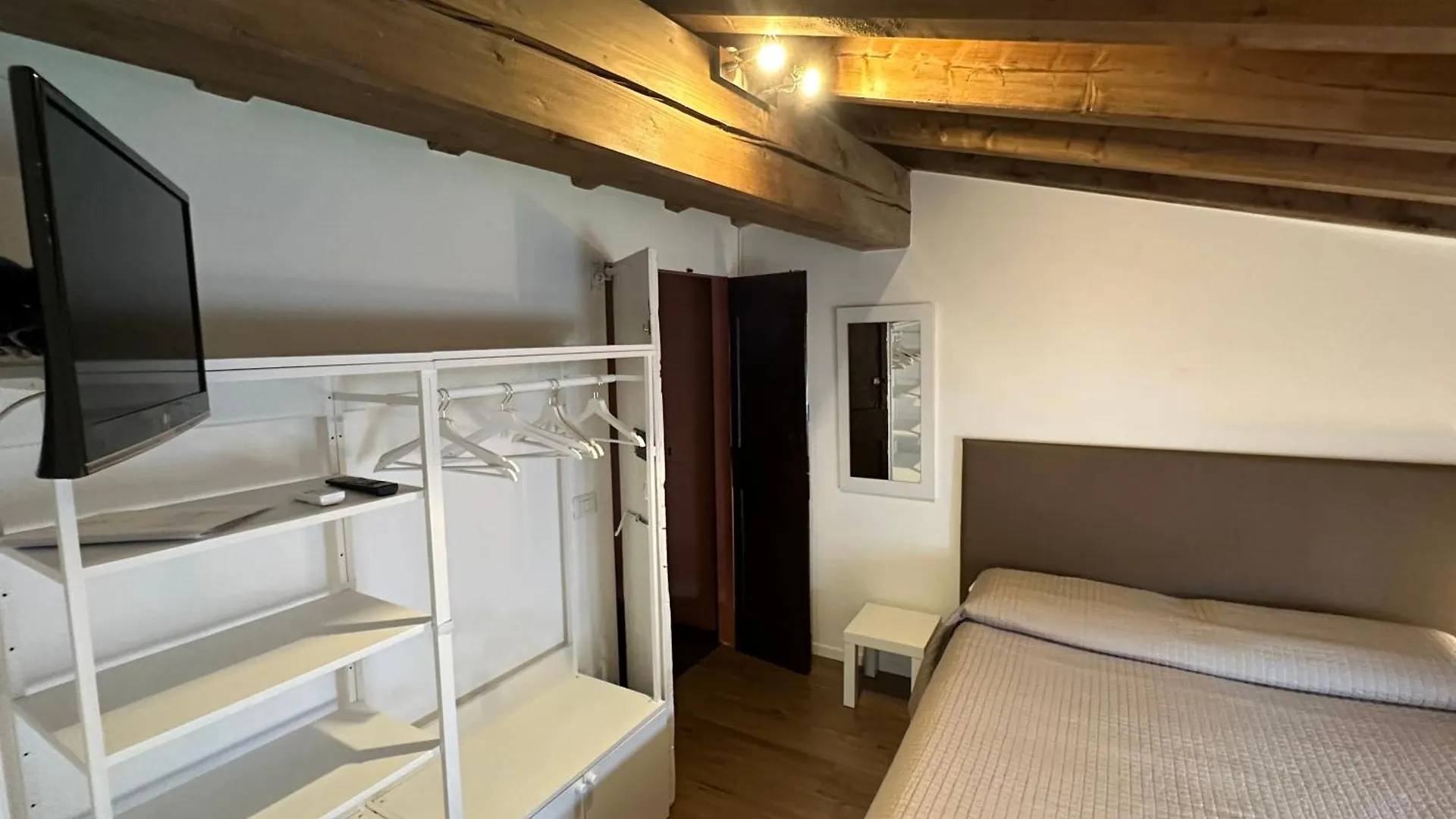 فاليجيو سول مينشيو Relais Corte Bercelli فاليجيو سول مينشيو