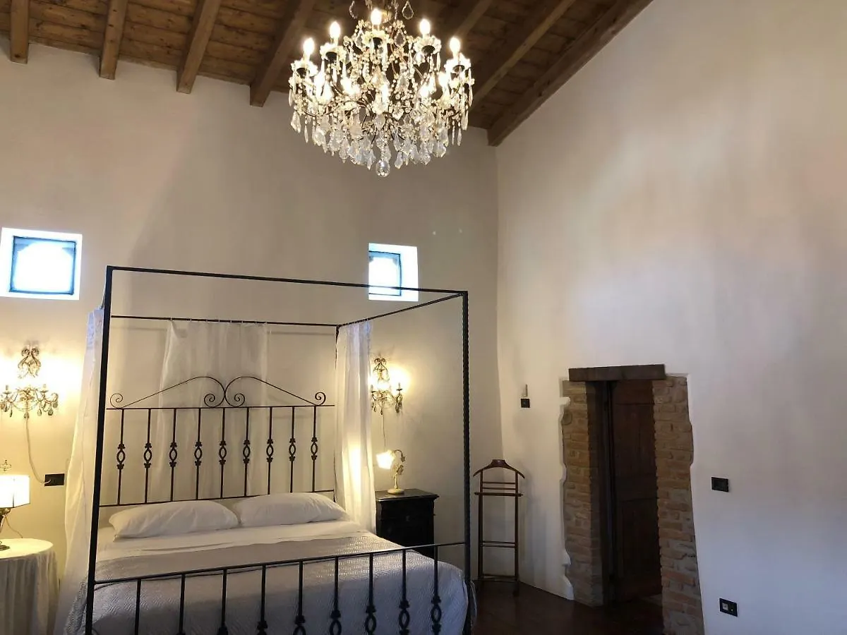 فاليجيو سول مينشيو Relais Corte Bercelli إيطاليا