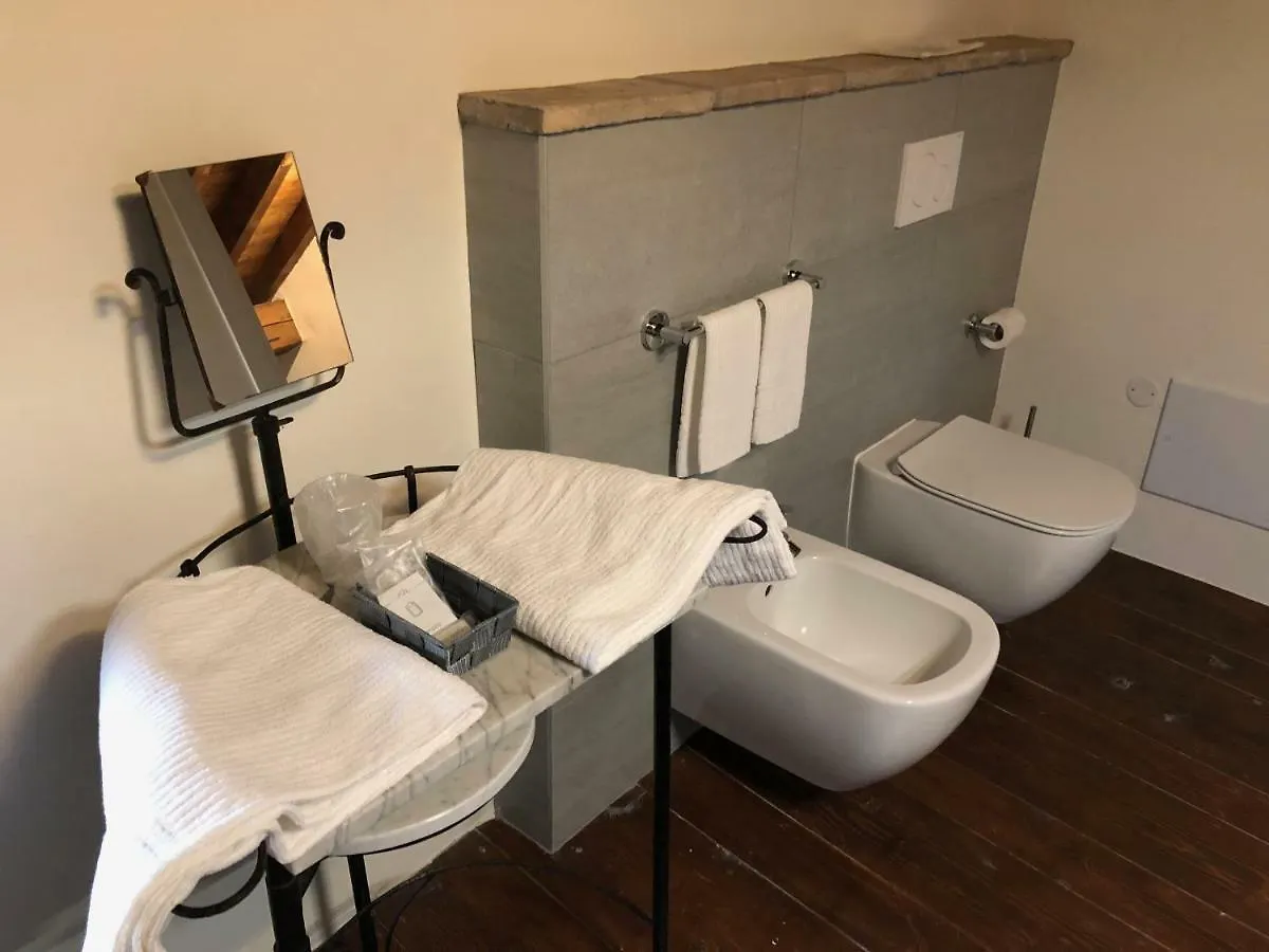 فاليجيو سول مينشيو Relais Corte Bercelli